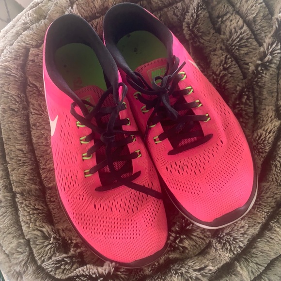 Nike Shoes - Pink Nike Shoes in good condition